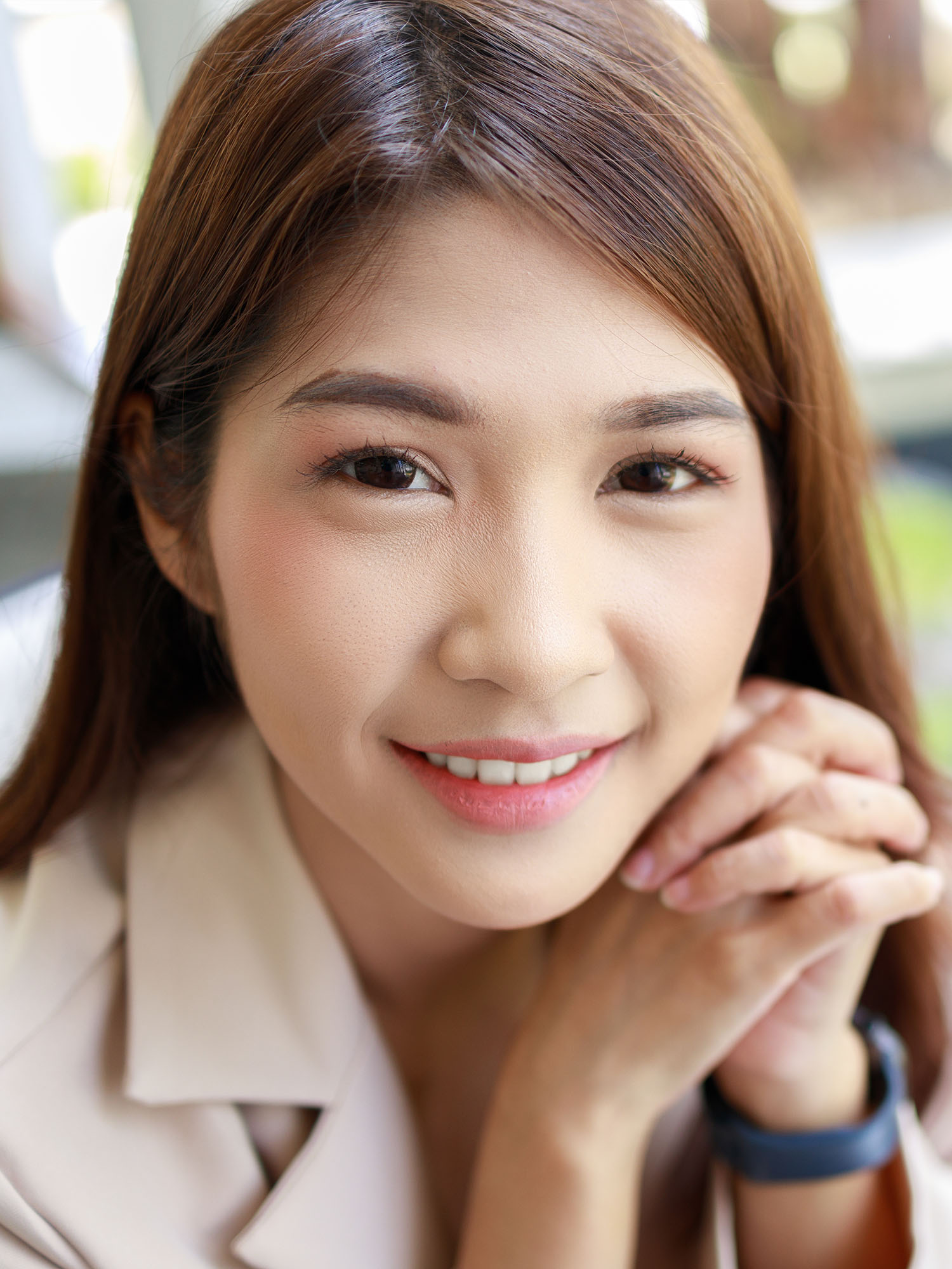 A woman with beautiful eyes.